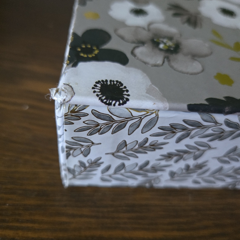 Floral Storage Box - Picture 9 of 9